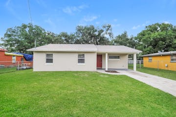 712 W MADISON ST PLANT CITY, FL 33563